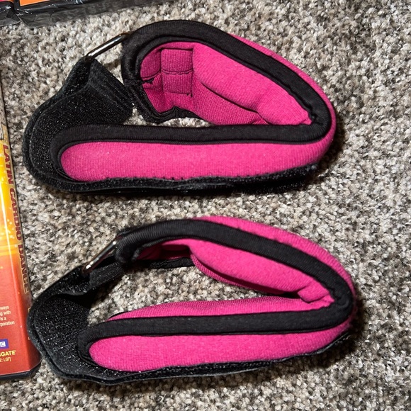 Workout lot - Picture 3 of 3